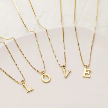 Collier initiale fin doré — photo 2